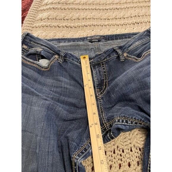 Silver Jeans Co.  WOMEN'S Tuesday Mid-Rise Bootcut Denim Jeans SZ 20/L33 WORN-IN - Picture 6 of 16
